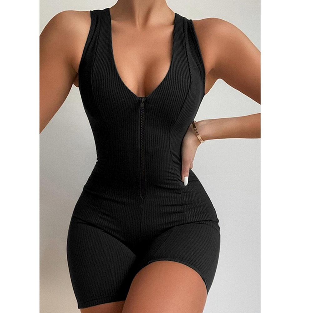 Black bodycon dress